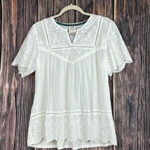 White Cotton Crochet Eyelet Blouse- Size Medium
